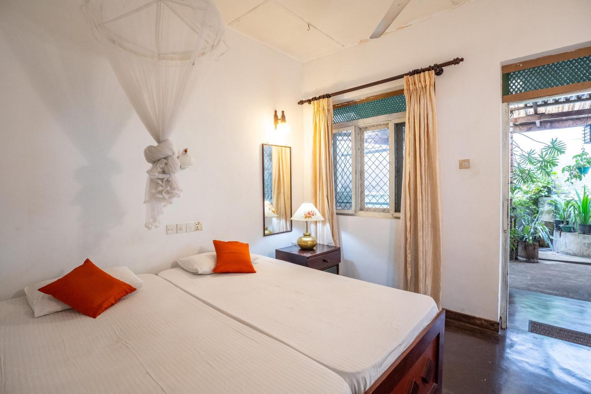 Kandy Inn Madugalle'S Family Guest House Εξωτερικό φωτογραφία